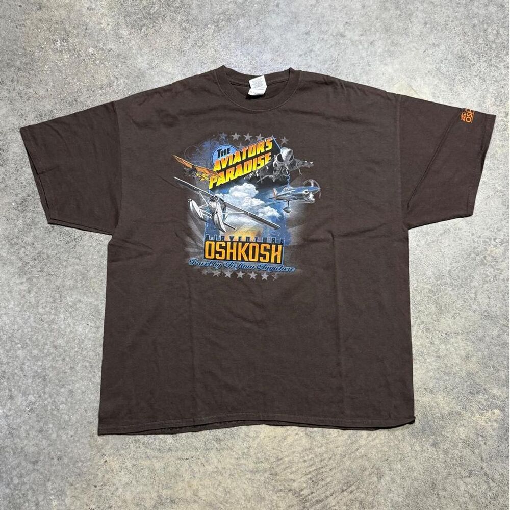 Gildan Men's Brown and Black T-shirt